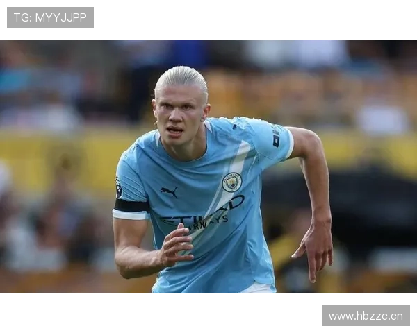 哈兰德与同期前锋关键战决定性表现对比